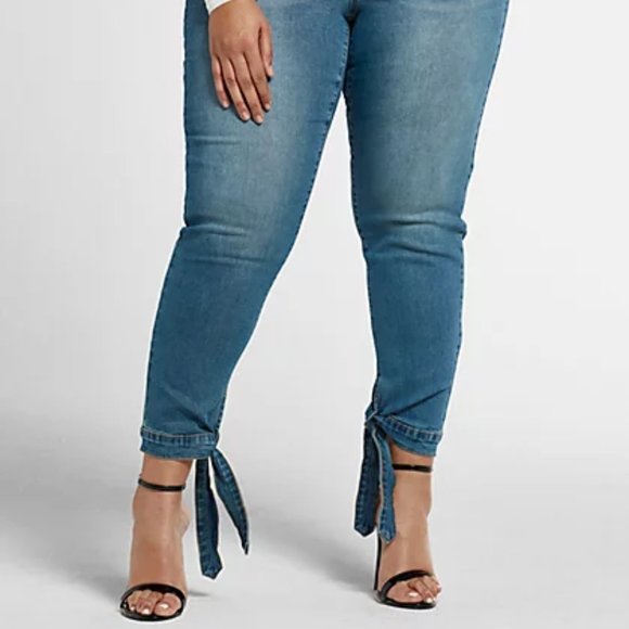 #29❤️ NWT Fashion to Figure Ankle Side tie Jeans - Picture 3 of 5